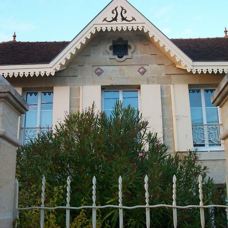 Bed and Breakfast Domaine de Monein Saint-André-de-Cubzac Esterno foto