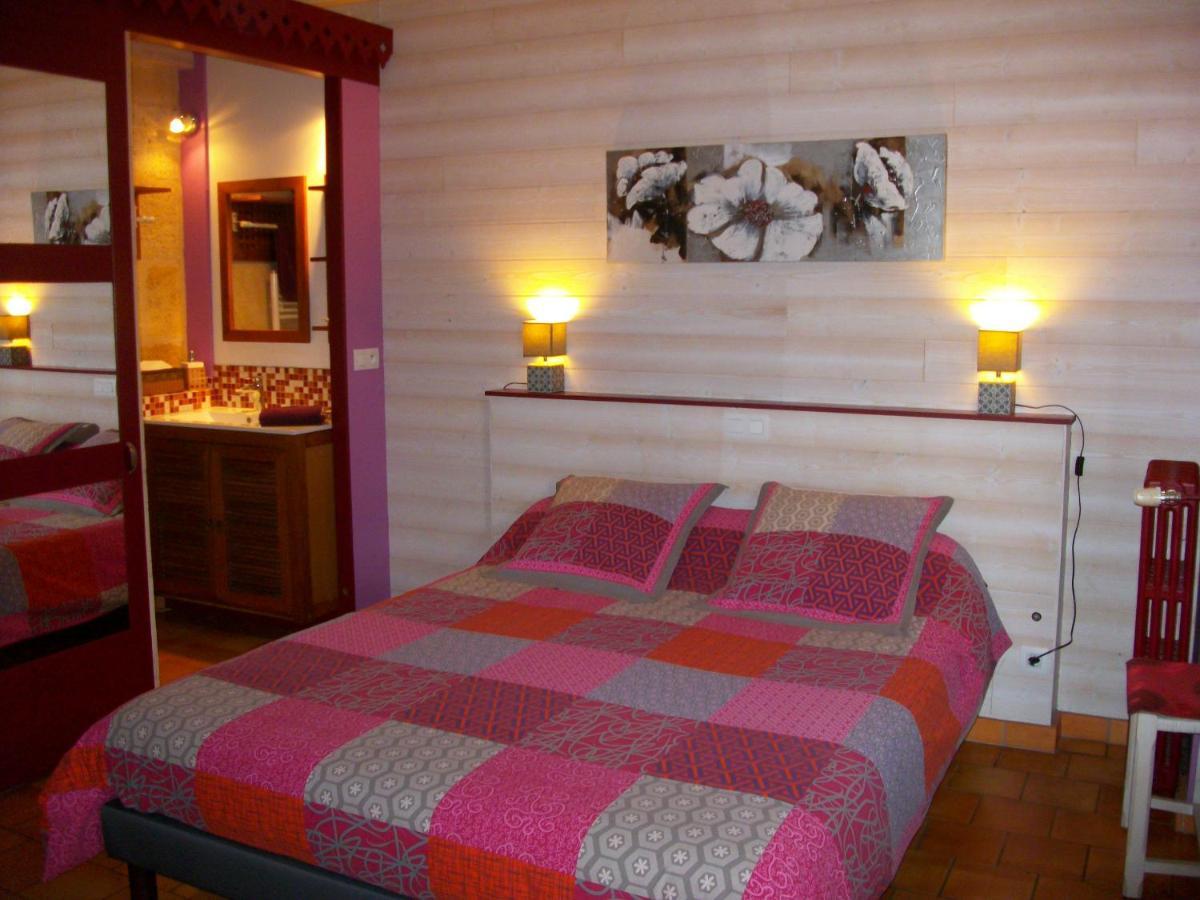 Bed and Breakfast Domaine de Monein Saint-André-de-Cubzac Esterno foto