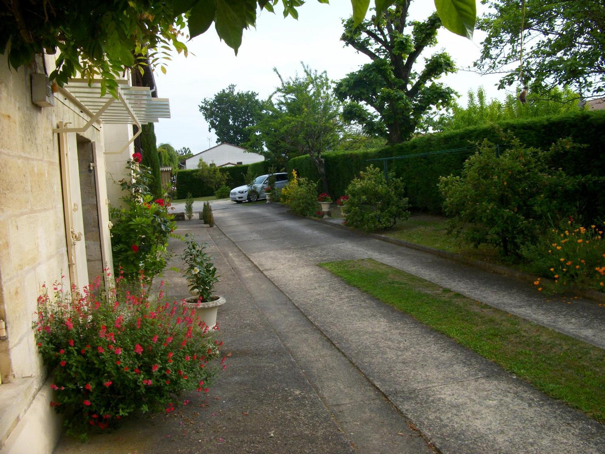Bed and Breakfast Domaine de Monein Saint-André-de-Cubzac Esterno foto