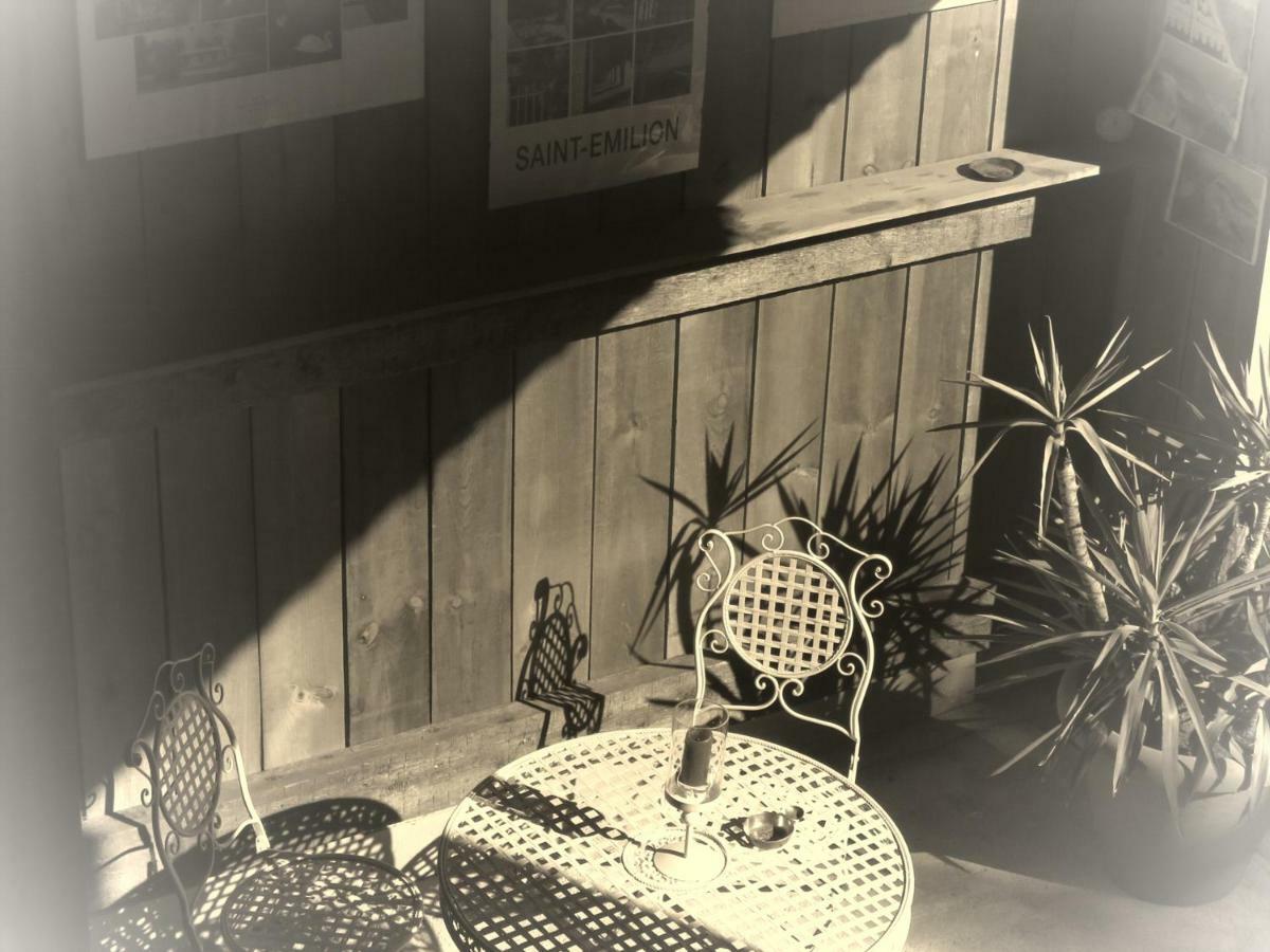 Bed and Breakfast Domaine de Monein Saint-André-de-Cubzac Esterno foto
